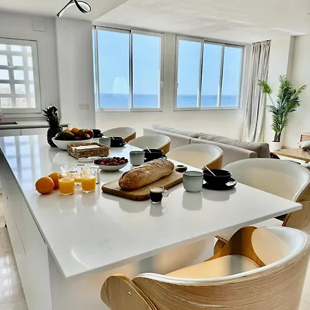 Stunning Marina Seaview Penthouse - Puerto Deportivo Apartment Estepona