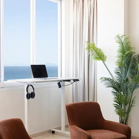 Stunning Marina Seaview Penthouse - Puerto Deportivo * Estepona