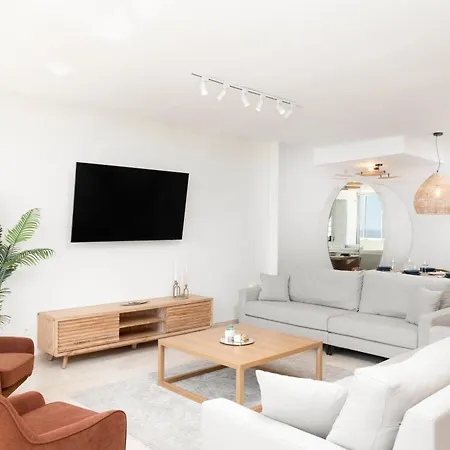 Apartment Stunning Marina Seaview Penthouse - Puerto Deportivo *