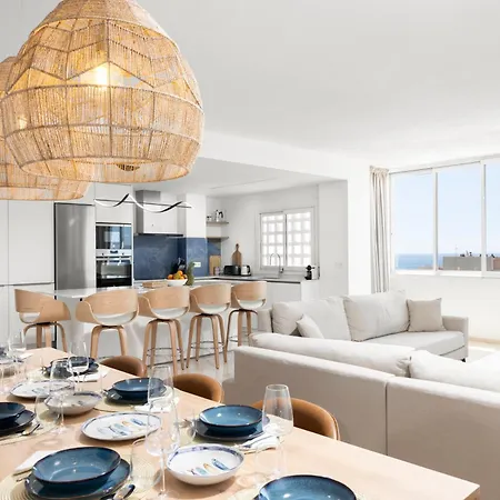Apartment Stunning Marina Seaview Penthouse - Puerto Deportivo